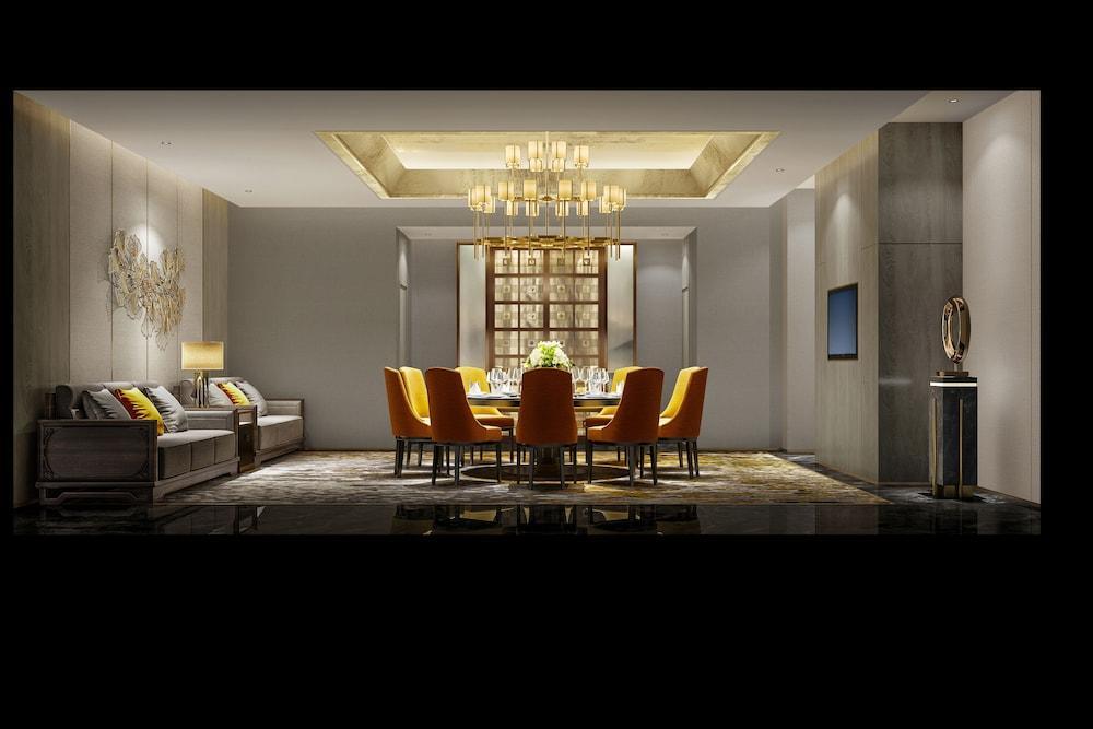 Grand Skylight Hotel Shenzhen: Business Zone Retreat with Perks Exterior photo