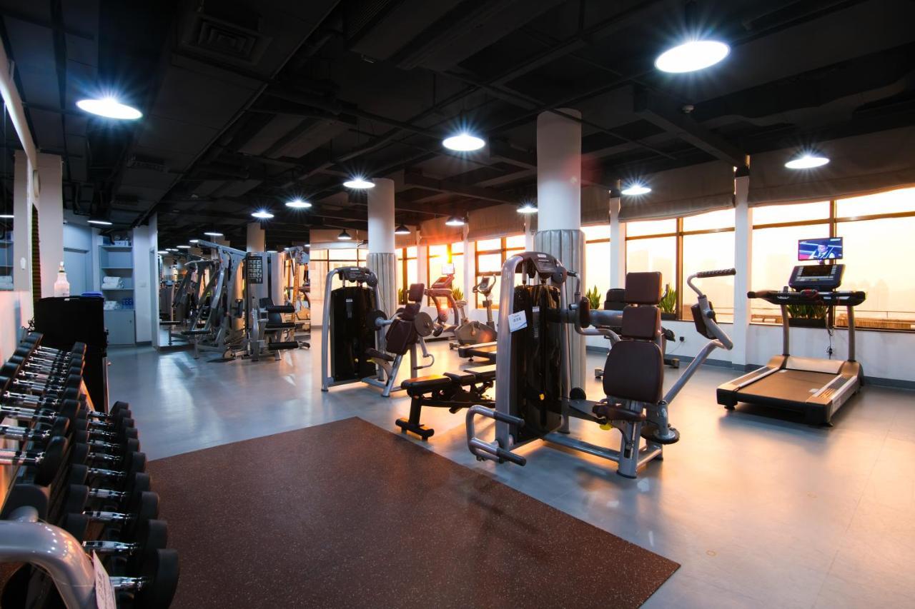 Grand Skylight Hotel Shenzhen: Business Zone Retreat with Perks Exterior photo