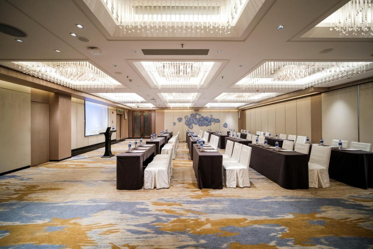 Grand Skylight Hotel Shenzhen: Business Zone Retreat with Perks Exterior photo