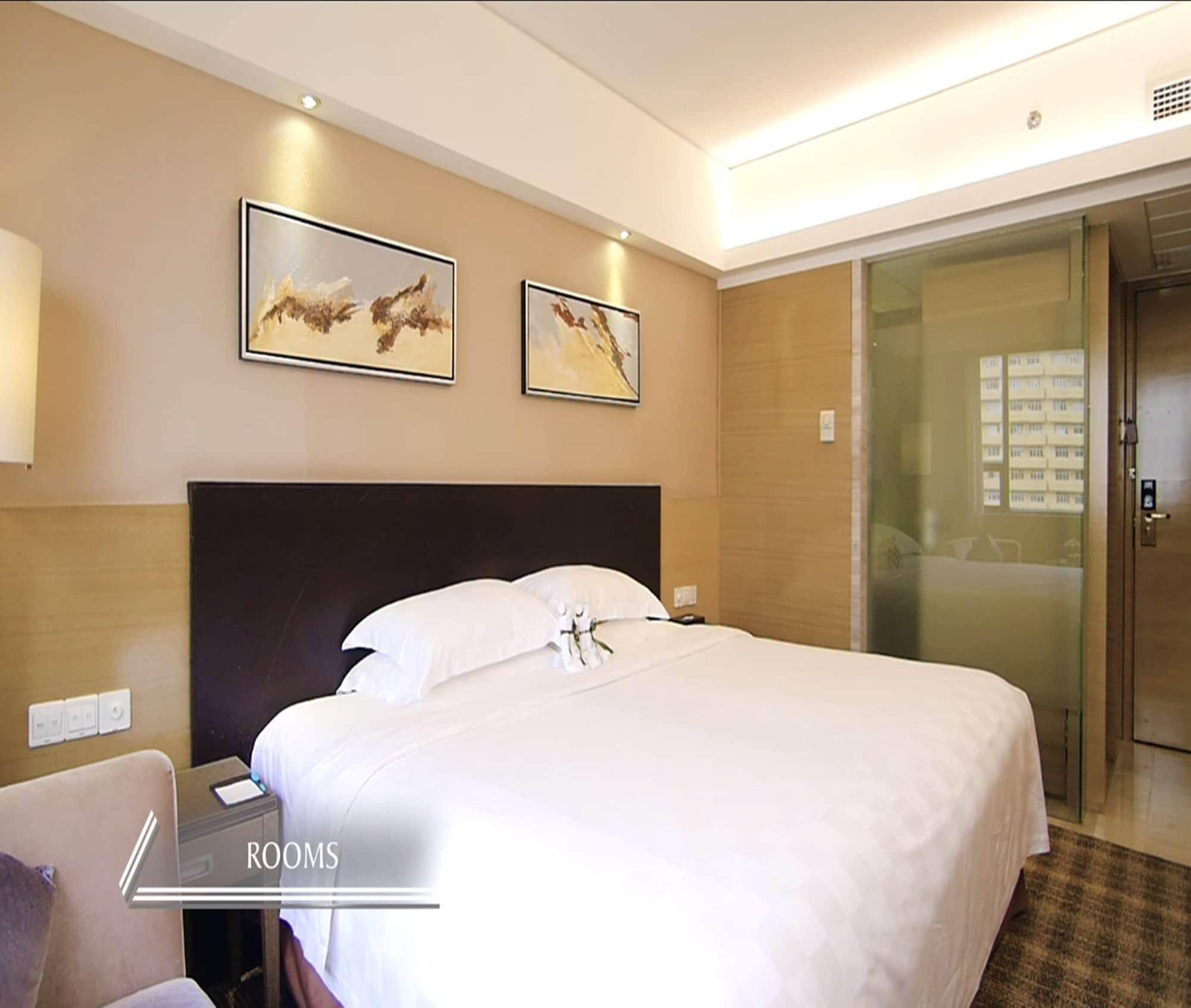 Grand Skylight Hotel Shenzhen: Business Zone Retreat with Perks Exterior photo