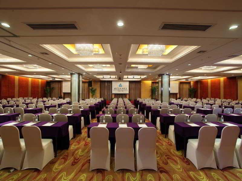 Grand Skylight Hotel Shenzhen: Business Zone Retreat with Perks Exterior photo