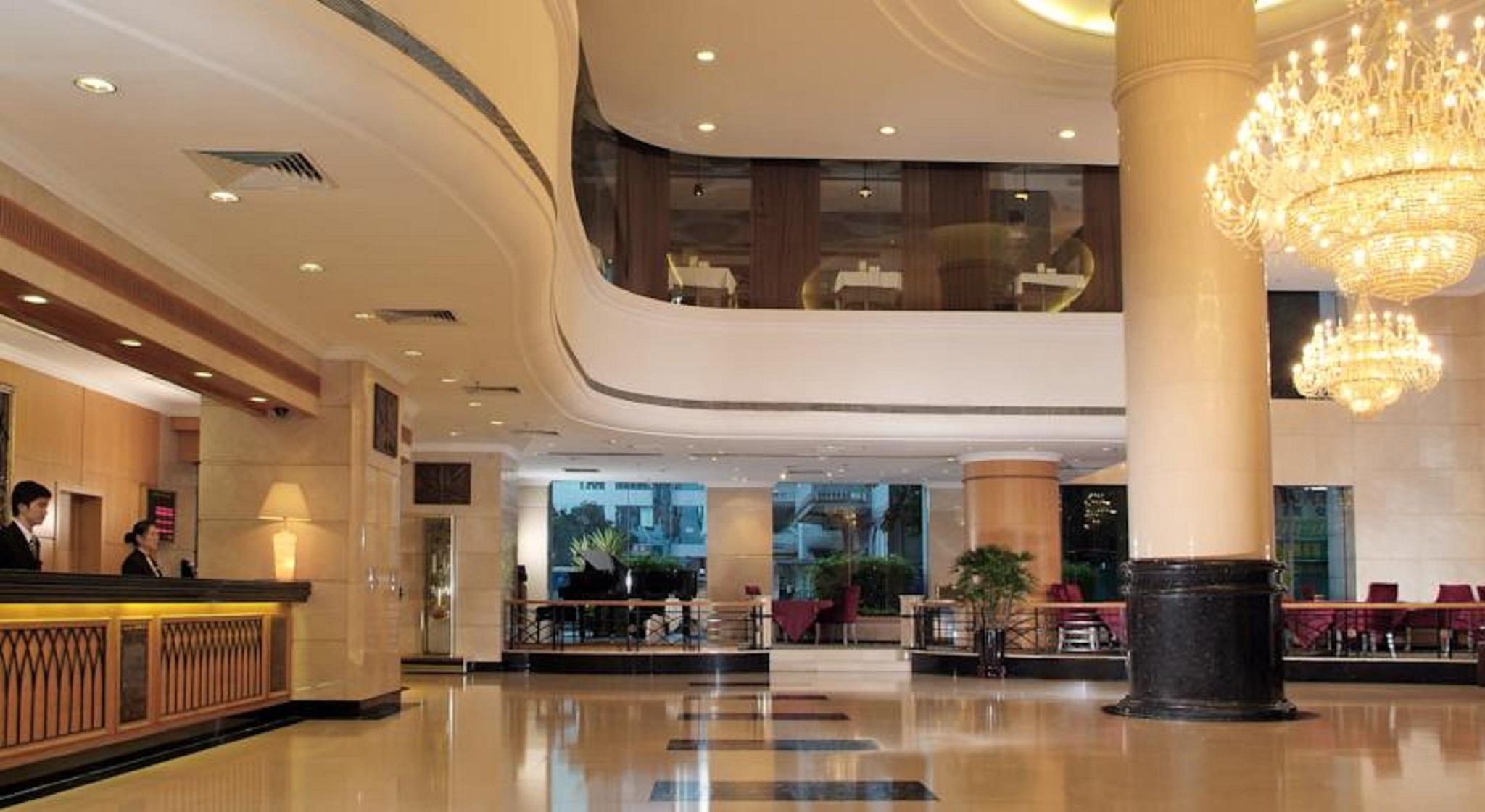 Grand Skylight Hotel Shenzhen: Business Zone Retreat with Perks Exterior photo