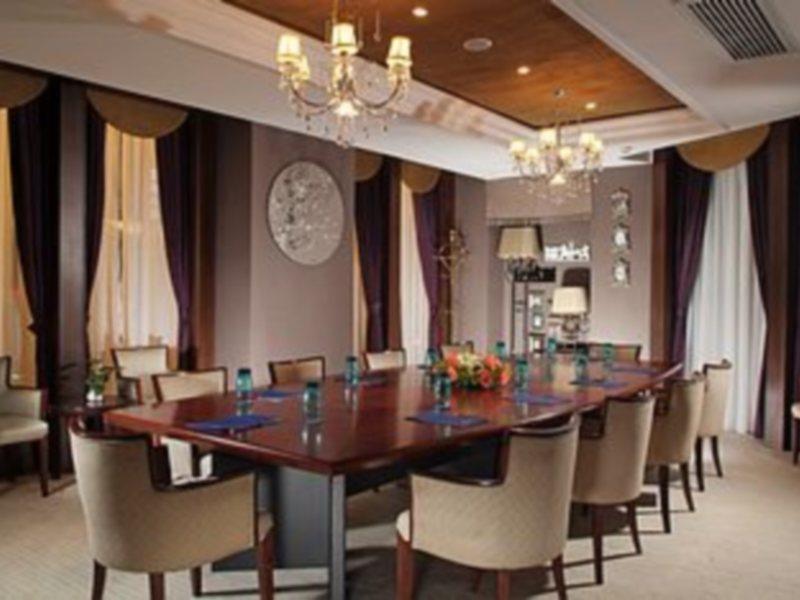 Grand Skylight Hotel Shenzhen: Business Zone Retreat with Perks Exterior photo