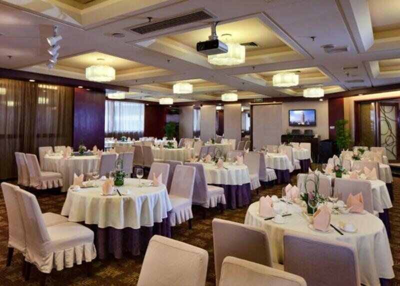 Grand Skylight Hotel Shenzhen: Business Zone Retreat with Perks Exterior photo