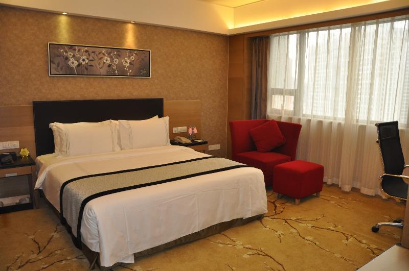 Grand Skylight Hotel Shenzhen: Business Zone Retreat with Perks Exterior photo